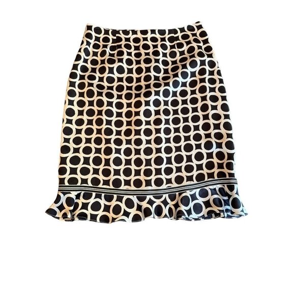 Skirtin Around Black and White Circle Pattern Skirt - Picture 1 of 4